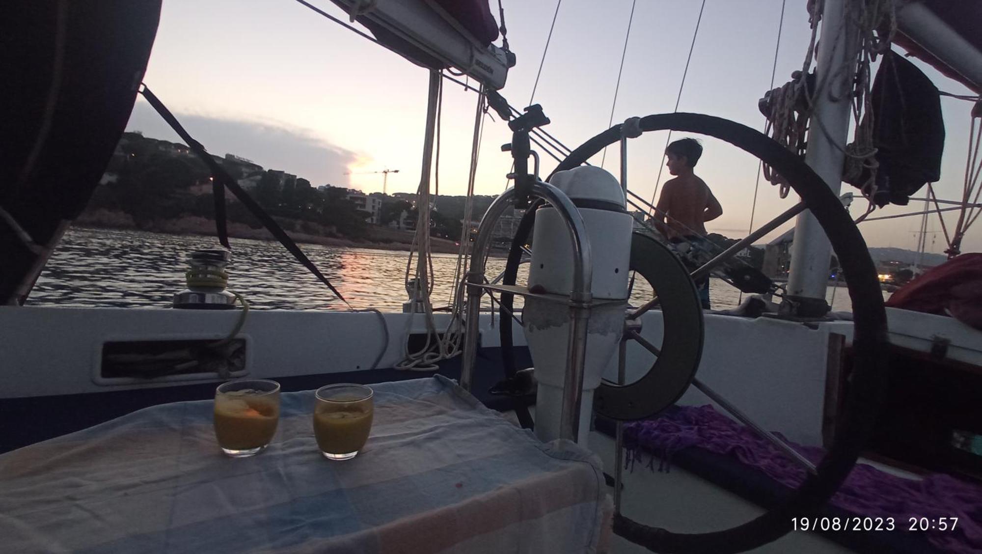 Best Barcelona Boat Experience Sant Adria de Besos Bagian luar foto